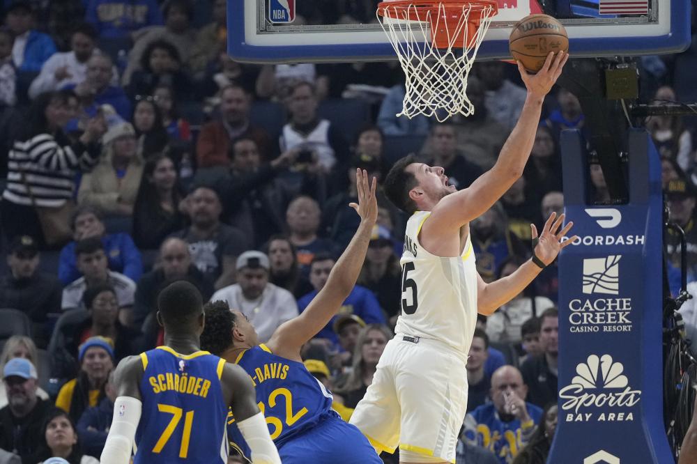 詹姆斯亲自 詹姆斯亲自