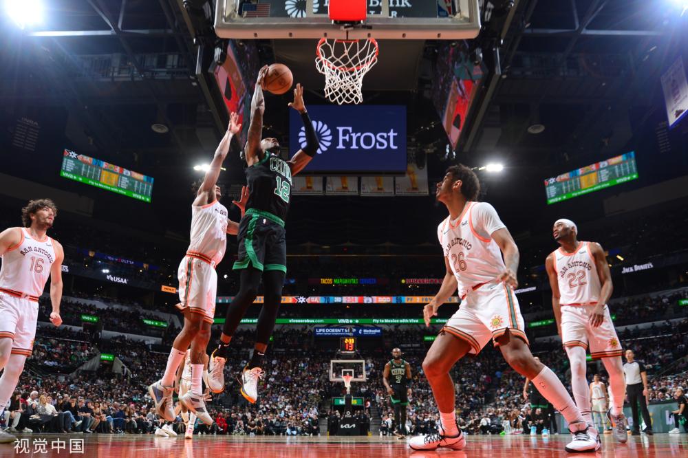 迷们感到失 迷们感到失