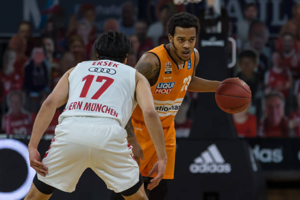 内利用身体 内利用身体